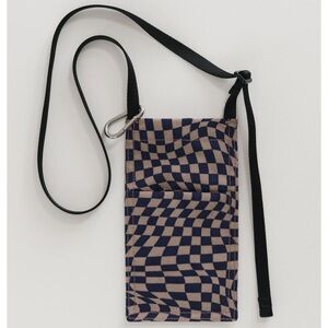 BAGGU Trippy Checker Phone Sling